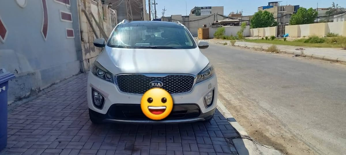 السلام عليكم ورحمة الله وبركاته
سورينتو2016 فوول مواصفات ما عدا الجنطة🚗 
هزه كامل↕️✔️ رقم إنجليزي ✔️ كامل سنويه✔️ مجدده 2032كامل✔️ مشروع وطني ✔️ ثاني يوم تتحول الم✔️ 
محرك ٦ سلندر ٣٣٠٠🚗دوش 
كير AT ٦ نمر🚀 
290 حصان🚀 
عزم 343 نيوتن🚀 
لون ابيض صدفي⬜
دفع رباعي 🛞 🛞 🛞 🛞 AWD
إطار كروم ويدات كروم ▶️ 
3 أنظمة قيادة 
7 مقاعد 💺 
بانورما 🌃
مقاعد تدفئة تبريد 🧊🏜️
٣ قطع تبريد 🧊 
شاشة جديدة ابل كار بلاي اندرويد اوتو 🖥️ 
مقاعد جلد💺
بردة للمقاعد الخلفيه 🏴
كامره خلفيه📷
السيارة ماشية 123،000كيلو متر
الك: قطعة صبغ الي هيه الجنطة.
وبارد شويه 
السعر 190 ورقه وبيه مجال حك الجيه ورقه ورقتين
المكان كربلاء
***********
مصلح كازكيت
