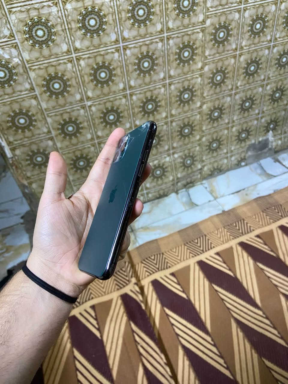 آيفون ١١ برو • ذاكرة ٦٤ • فيس ايدي واكف