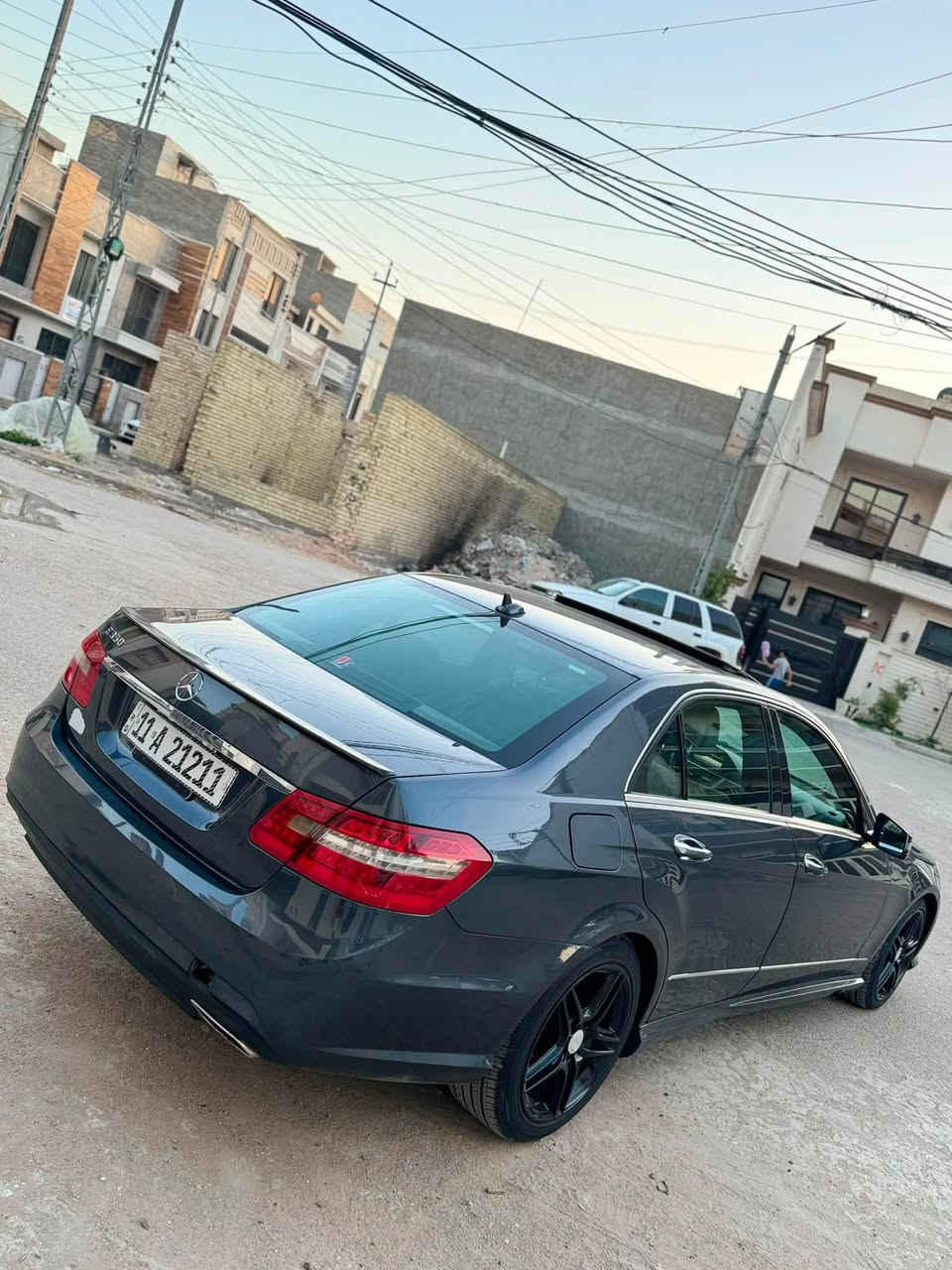 مارسدس E350 (2013)
رقم بغداد مميز
فول مواصفات
سلايد
فتحة
تو ويل
حادثها بنيد وجاملغ ومبدلات وبل عراق صار بيها باب صبغ وربع الجاملغ الخلفي 
السيارة حيل نظيفة
كلشي عل بلاد جديد
سنوية وهزة
كلشي جديد
باسمي السنوية
السيارة ما بيها دينار
مصرف كامل من كل النواحي
السعر ١٤٠ وبيها مجال 
مكاني: بغداد الدورة
للتواصل: ***********

