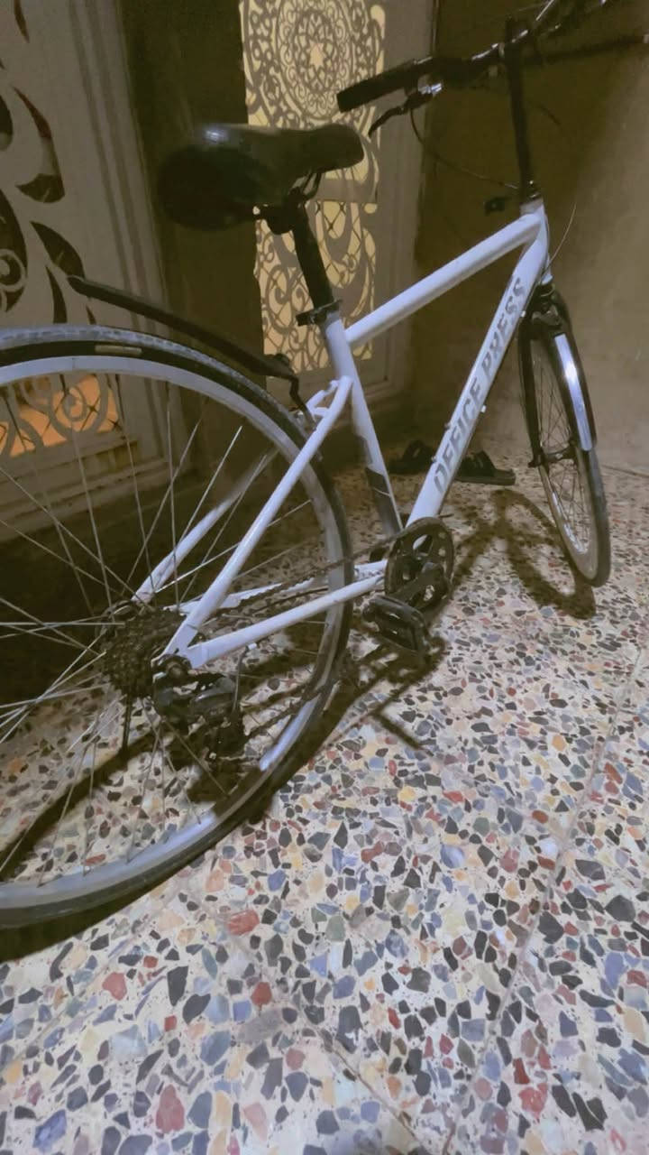 C700 • نظيف • الأمين الثانيه