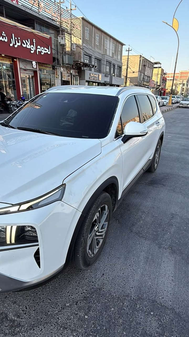 سنتافي 2023  فول مواصفات للاخير عدى البنوراما رقم مؤقت حادثها خلفي جامغلين صبغ وتبديل قبق جنطه 
ب١٤٥
***********
