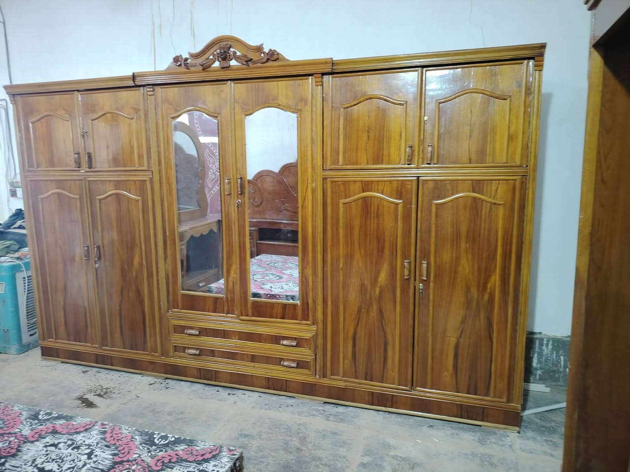 غرفه صاج تسكام درله وله ثقيل نضيفه كلش الغرفه بعده جديده كلش حلوه ومناسبه المكان ديوانيه حي العسكري نتصل او وتساب مفتوح ***********
