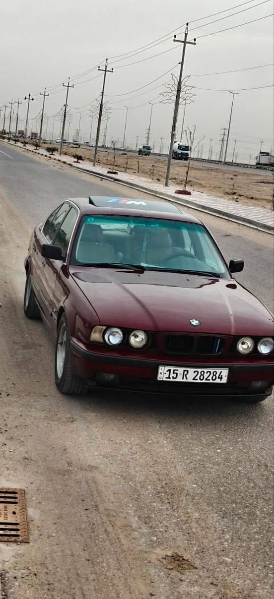 السلام عليكم
BMW525للبيع
مكينه كير مكفولات 
تبريد شغال 
السيارة باسمي سنوية ل30
السعر58 
العنوان البصرة الرقم ***********
