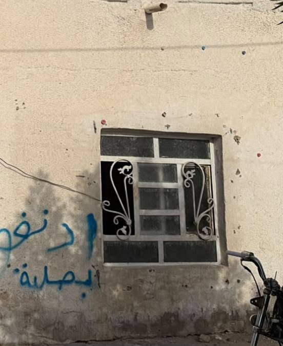 باب خارجي طلاكتين وباب طلاكه وشباك مكانهم حي العسكري قرب المخازن مفتوحات حاليا الاسعار اتصلو على الرقم***********
