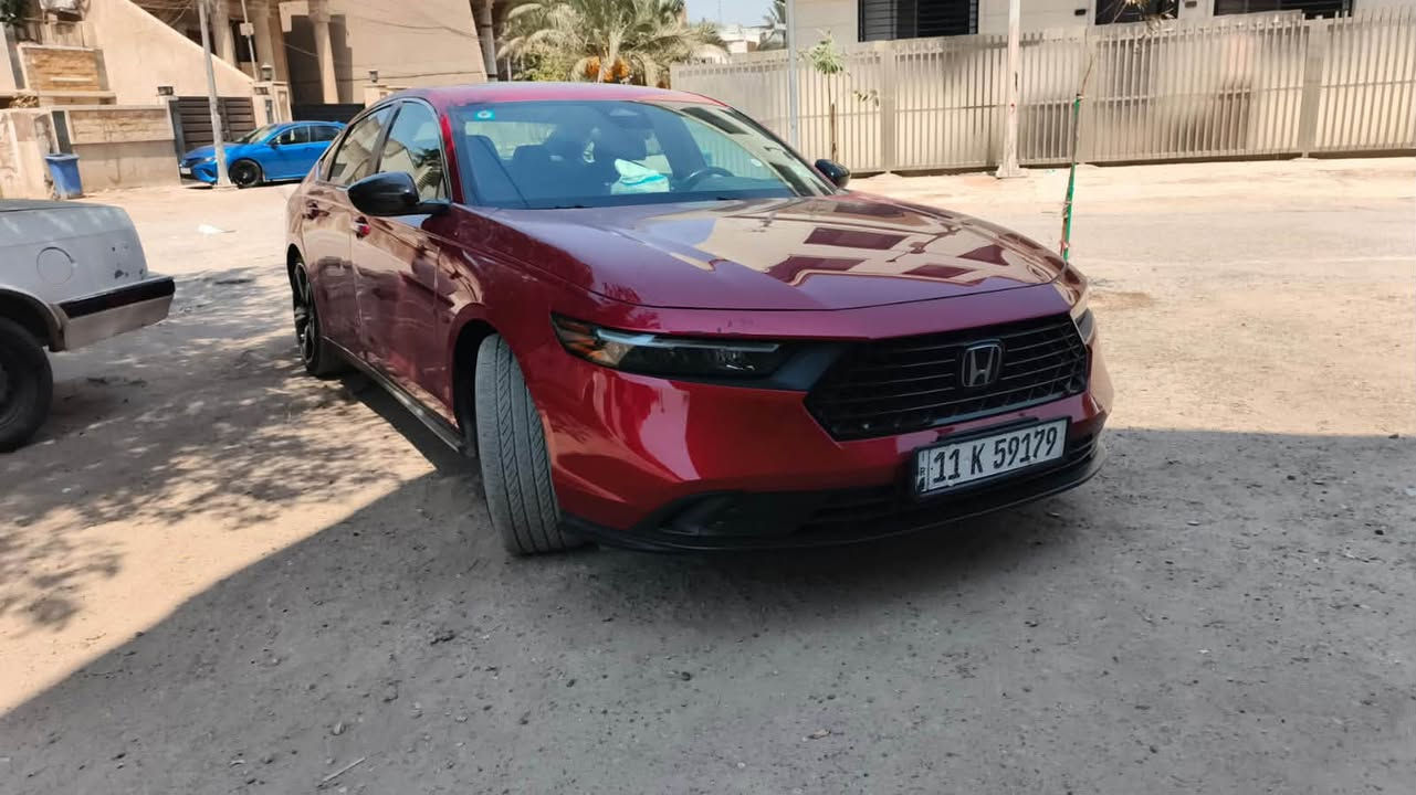 هوندا اكورد 2023بيها بابين صبغ سعرها 168 مكانها بغداد الكرادة او شارع فلسطين
***********
