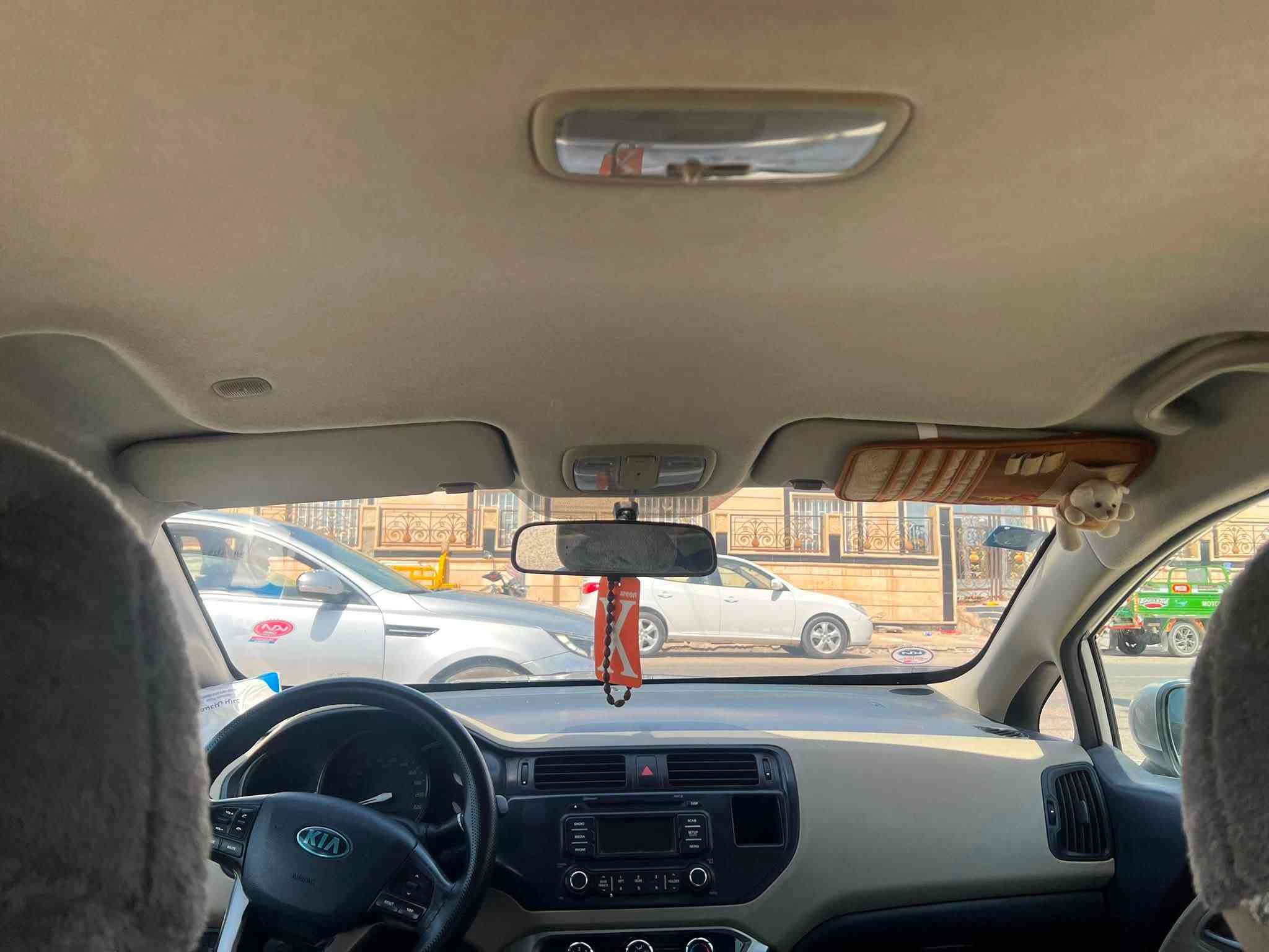 كيه ريو مديل ٢٠١٤
وارد خليجي ثلاث قطع صبغ 
مكينة ١٦٠٠ مكفولة وكير مكفول 
بسمي تحويل ثاني يوم سنويه ٢٠٣١
السعر ٨٠
رقم الهاتف للاستفسار ***********
