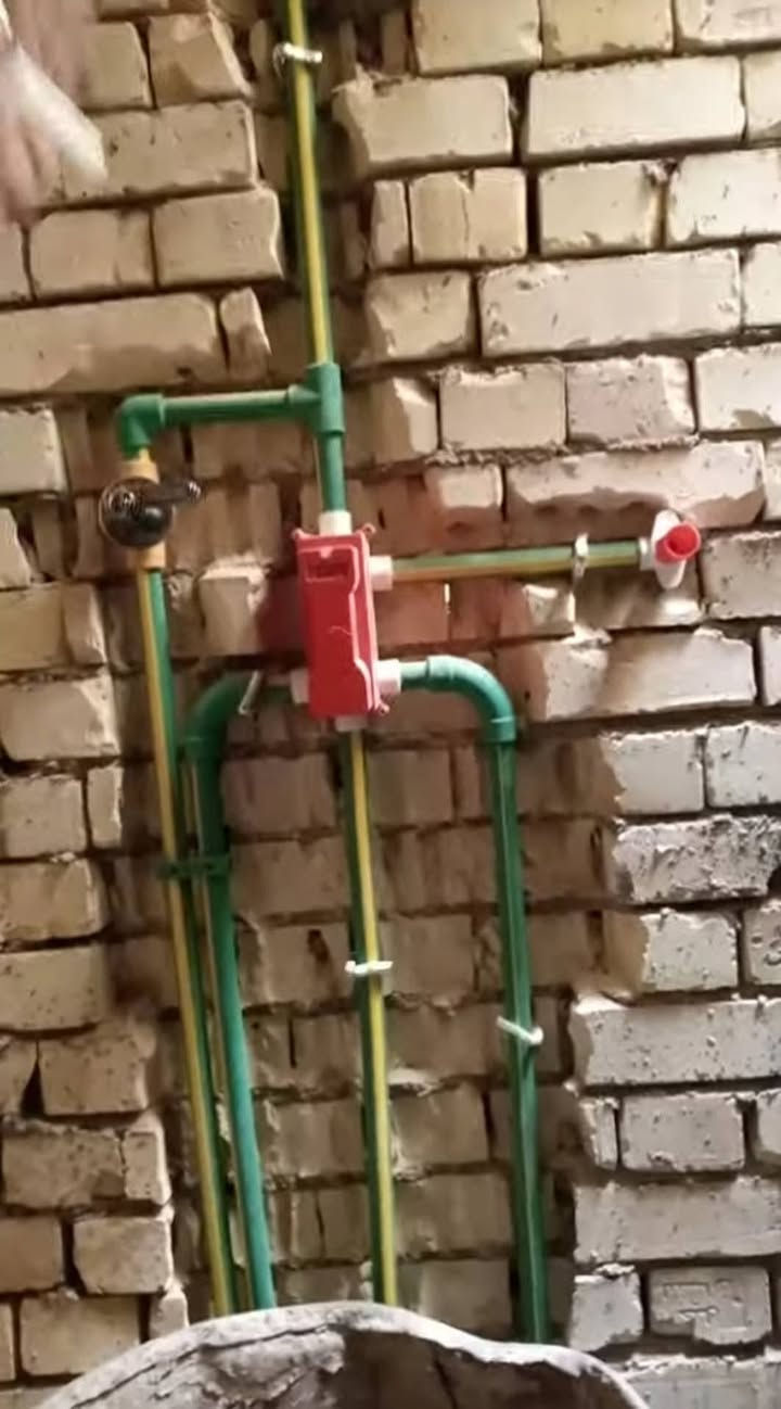 كادر المهندس المدني خضير الزوبعي لتأسيس الصحيات العامه للاتصال بنا ع @***********
