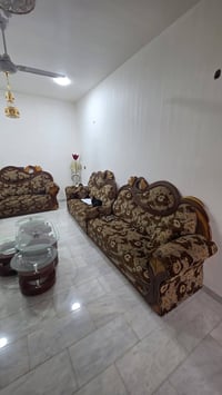 صوفا • للبيع