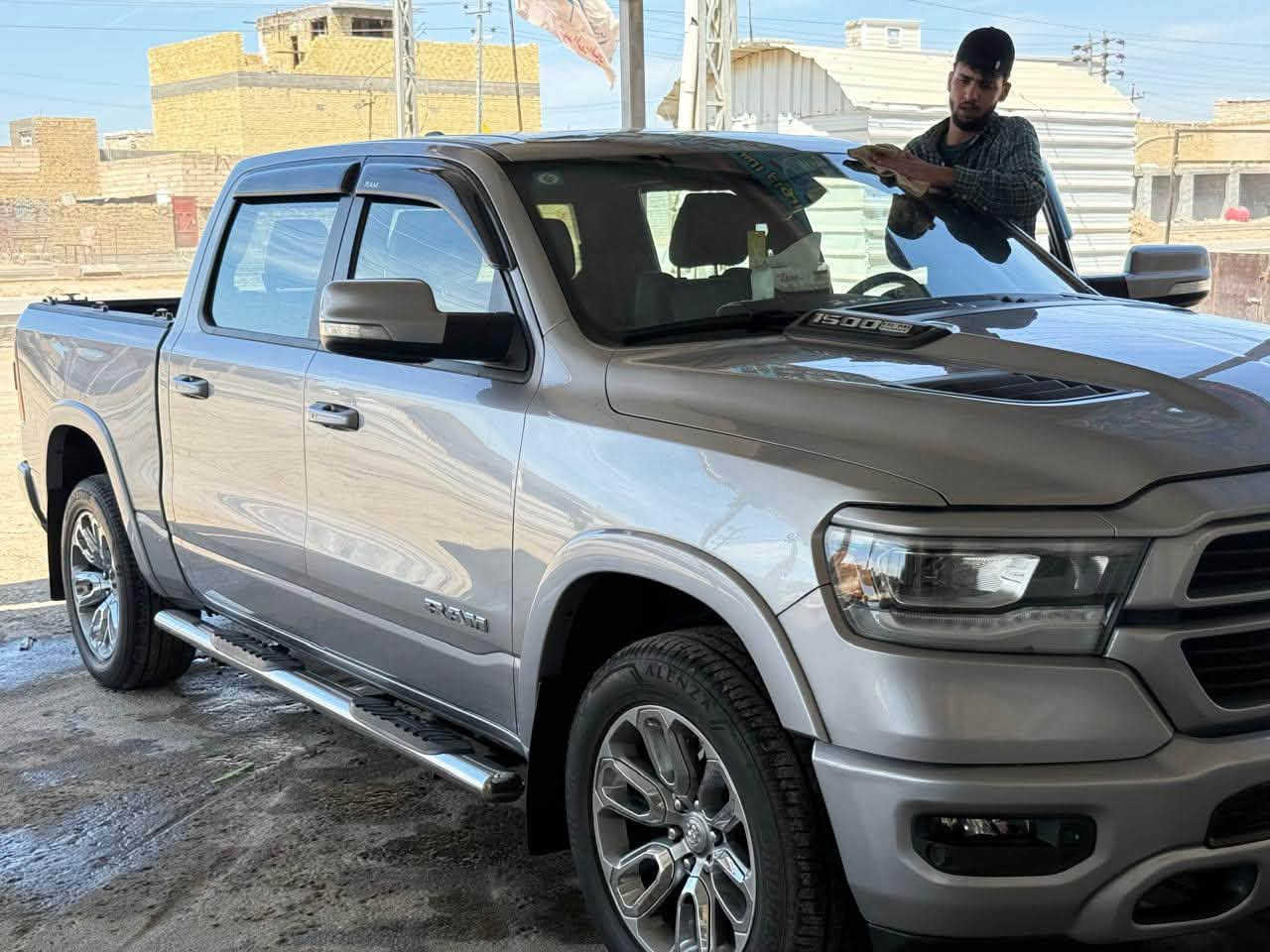رام. لاريمي RAM
موديل. 2022

محرك. V8. 5.7

دفع رباعي. 4*4

باب طويل بدي قصير المرغوب

بانوراما

رادار امامي خلفي حساس امام خلفي. نقطه عمياء مري شفط. 

رقم بغداد 

سياره مابيه اي ضرر 

‭***********‬

العنوان. ناصرية
