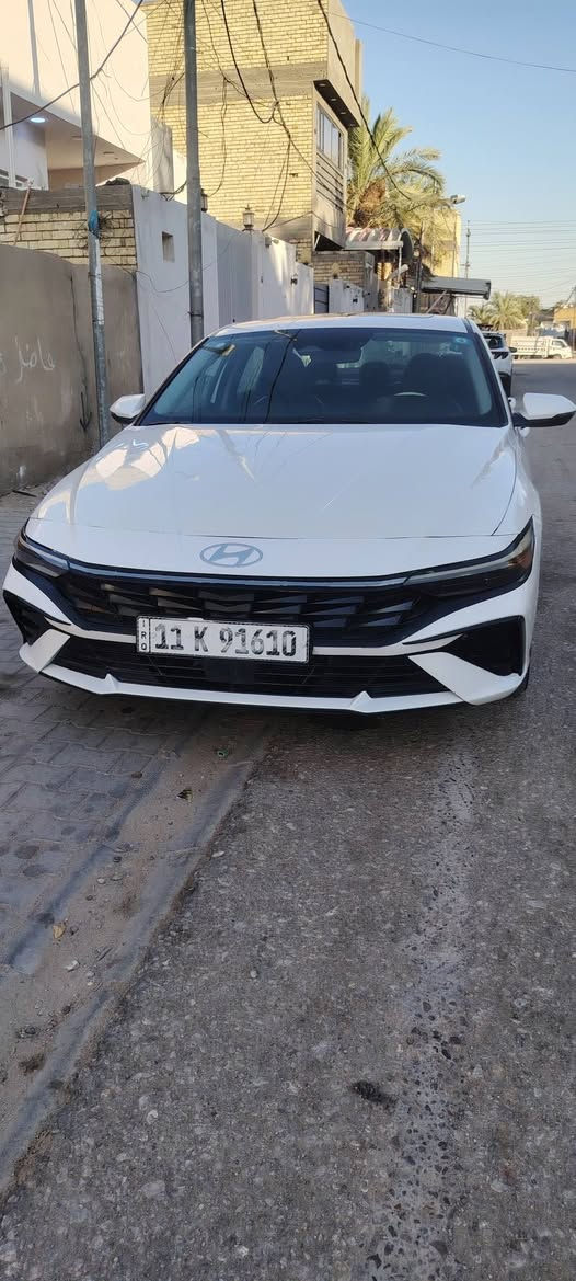 🚘 للبيع إلنترا هايبرد Limited 2024 – وارد أمريكي 🇺🇸
🔹 الموديل: Hyundai Elantra Hybrid Limited
🔹 السنة: 2024
🔹 الوارد: أمريكي 🇺🇸
🔹 المحرك: 1.6 Hybrid
🔹 القير: DCT أوتوماتيك 6 سرعات
🔹 الدفع: أمامي FWD
🔹 الممشى: 35000كم تقريباً
⭐ المواصفات: • شاشة وسطية 10.25 إنچ مع Navigation
• شاشة عدادات رقمية 10.25 إنچ
• نظام صوت Bose
• Apple CarPlay / Android Auto
• مقاعد جلد
• تبريد وتدفئة للمقاعد الأمامية
• فتحة سقف
• شحن لاسلكي
• Smart Key + تشغيل زر
• Smart Trunk
تشغيل عن بعد 
• مثبت سرعة متكيف
• تحذير ومساعدة المسار
• Blind Spot – مراقبة النقطة العمياء
• تحذير الاصطدام الأمامي
• كاميرا خلفية
• حساسات خلفية  واماميه وجانبيه ٣٦٠
• إضاءة داخلية Ambient
⛽ هايبرد – صرفية ممتازة واقتصادية بالبنزين
📍 الموقع: [النجف]
$ السعر 144 
📞 للتواصل: [*********** ]
