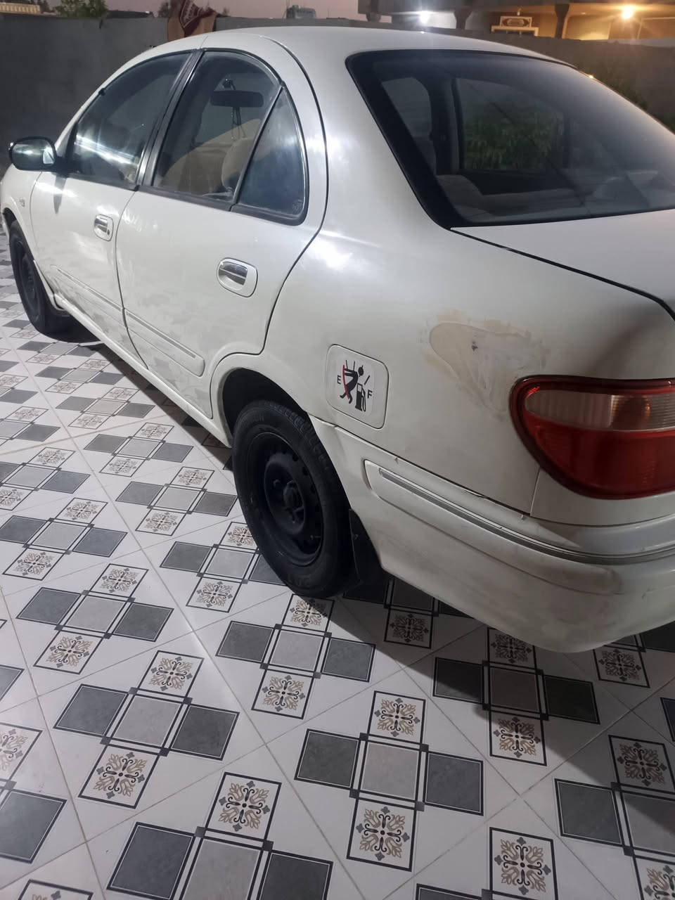 سلام عليكم للبيع سني 2003 بغداد انكليزي تحويل ثاني يوم سياره بدون صبغ ولا ضربه ولاا تبديل عدا لموضحات بالصور بالجاملغ الامامي والخلفي فقط الباقي كفاله كير عادي محرك اسود.. لون صدفي مكاني فلوجه سعر 73 وبيها مجال قليل 
*********** بي واتساب
