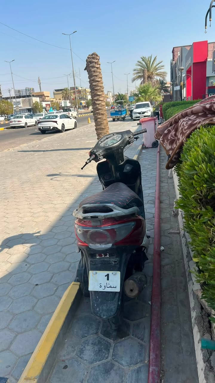 دراجه كامكو نضافه 90 ‎%‎ ناقصه شغلات بسيطه الشراي يتصل ع الرقم ***********
