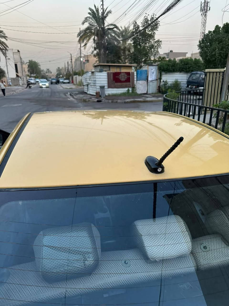 السلام عليكم للبيع هونداي اكسنت موديل ٢٠١٦ وارد أمريكي محرك ١٦٠٠ الرقم الدولي الجديد هزه جديده هيئه وبحث وغرامات مصوره حادثها من أمريكيا بنيد وجاملوغ بدون داخل مكفول شواصي ولغود وتكم السياره جاهزه من كل شي مكان السياره بغداد العامريه السعر 78$ مكلف بالنشر *********** وتحياتي للجميع بغداد, العراق
