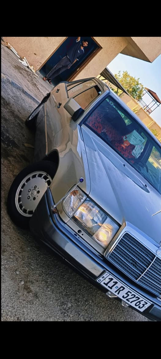 مارسدس دب موديل89 وارد يابان سياره بسمي سنويه ل30 تبريد حداده تخم تاير سياره حلوه ماعده لكير بي تاخيره بلبك وجيراد بلقماره ولبنيد سعر 57 وبيها مجال ***********
