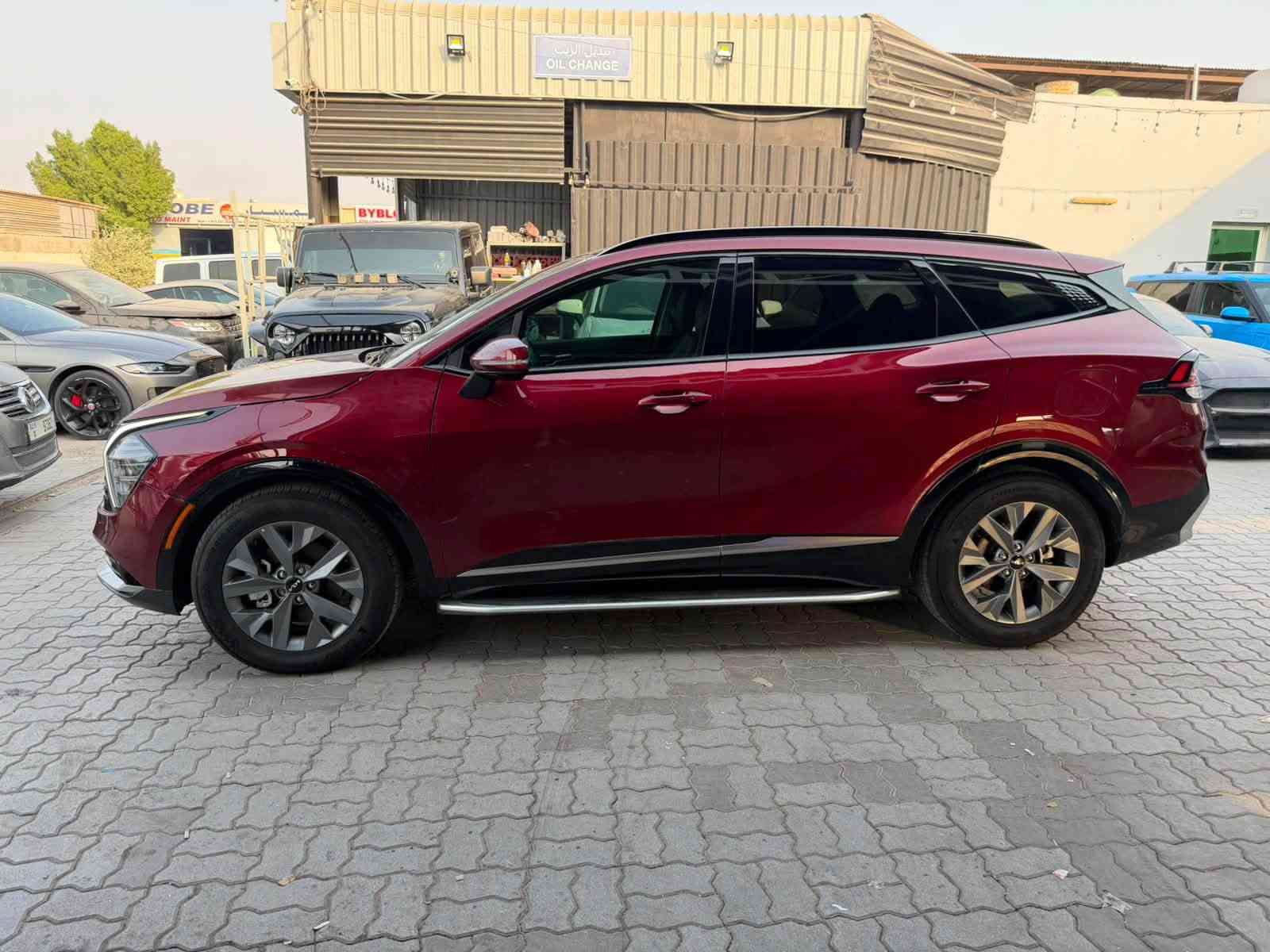 ﷽
اذا عندك كتاب شهداء
او اذا تريدها كمرك ( حره )
 

              سبورتج ( ٢٠٢٥ ) وارد امريكي
********************************************
فول مواصفات 
مواصفات :- بصمه - بانو راما - محرك 2500 -
كشنات جلد - كشن كهرباء - كشنات ذاكره - 
رادارات - حساسات -صندوك كهرباء - شاشه كبيره
قطعتين تبريد - شحن لاسلكي -( ماشيه ٥ الف )

الضرر :- تبديل بنيد وتصليح الجاملغ بارد
السعر (١٧٠) بدون كمرك واصل للبصره
يمكن ادخالها بكتاب شهداء

طريقة الشراء دفع عربون لحين استلام السياره
مكان المكتب ( بغداد - الزعفرانيه )
لدينا وكلاء في ( بغداد - الحله - السماوه - البصره)

للاستفسار // ***********
