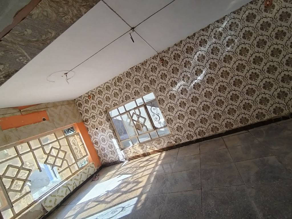بيت 🏠 طابو صرف للبيع
المساحة 154
الموقع حي الصدر الاول خلف مدرسة 🏫 بطلة كربلاء الابتدائية للبنات
يتكون من 3 طوابق
واجهة 8 م نزال 20 
للعلم البيت فارغ الي يحب يطلع ع الصور او يحضر شخصيا للاطلاع 
للاستفسار اكثر الاتصال على الارقام
***********
*********** ديوانية, القادسية
