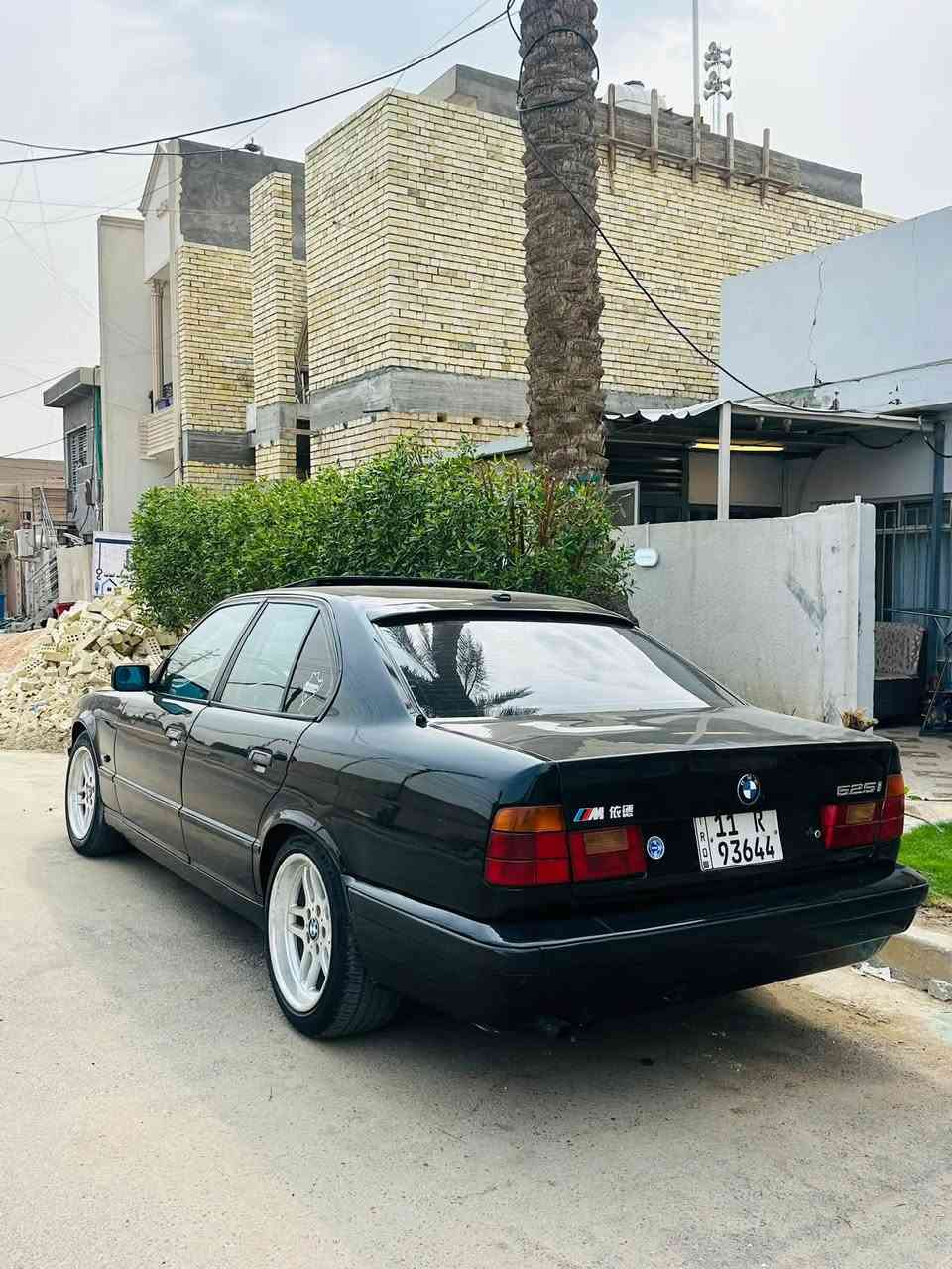 بي ام ٥٢٥ • موديل ١٩٩٠ • وارد الماني