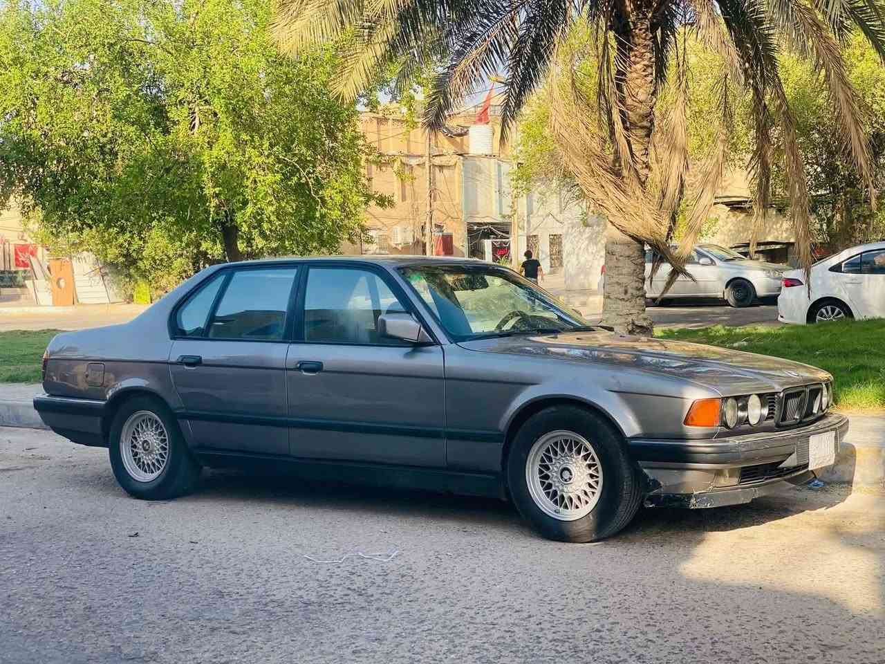 للبيع BMW

730 اصل V8

مسكر 8

بجم عريض

موديل 93 

محرك شرط 

كير شرط 

تبريد❄️

تخم تاير جديد

كشنات جلد  كهربائي 

كهربائيات بلاد كله شغال

رقم بغداد تحويل مباشر

صبغ جماليه فقط بدون ضربه 

الداخل نضيف حييل

مكان السياره كربلاء 

السعر 52 وبيها مجال   

رقم الهاتف ***********
