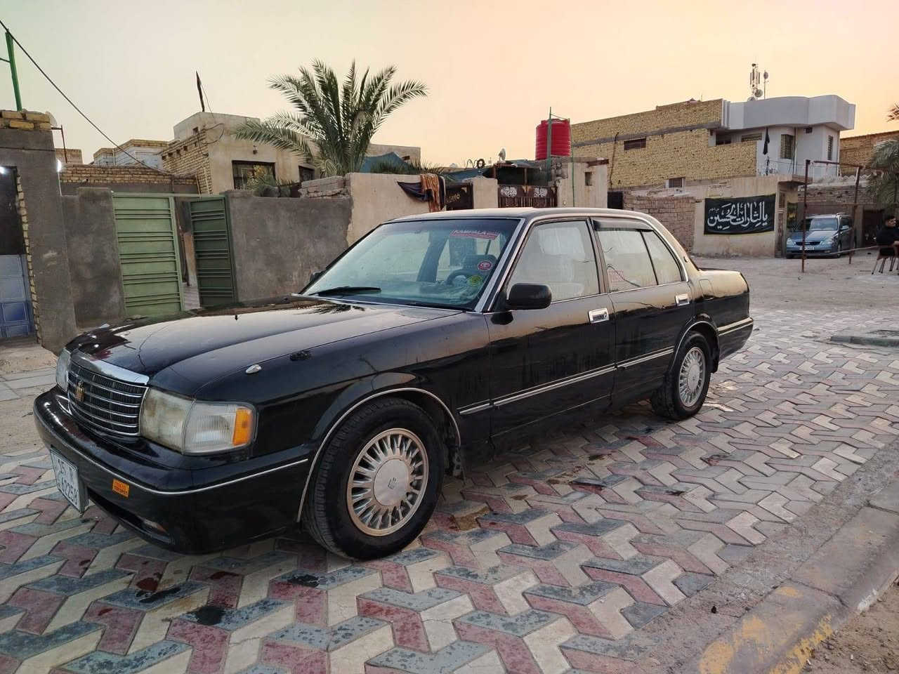 السلام عليكم ،، للبيع ارنب طويل  المرايات الي على المدكر موجودات موديل ٩٢ ، رقم انبار دولي مشروع وطني تداور بأي محافظه ، سنويه ل ٢٠٣٠ بأسمي 
 تحويل مباشر  
كهربائيات شغاله بأكملها  حداديه نظيفه ، تخم تاير ،  محرك 
٣ الالف ديلكو  ،كير ٨ خطوط  كفاله ترايك وين ماتريد 
دواخل نظيفه وموضحه بالصور 
السياره مصبوغه صبغ عام اثر  جراد مكفوله من الضربه والعيب الشرعي بيها كتاب فحص   ،،   السعر ٥٥ ورقه وبيها مجال للشراي 
المكان ناصريه قضاء البطحاء  للاستفسار 
الاتصال على الرقم ***********
