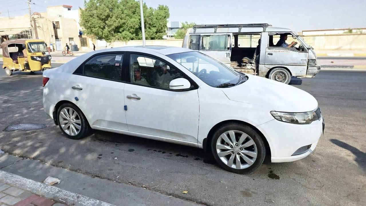 سيراتو موديل 13 خليجي سياره فول فتحه تحكم مرايات كيج حماوه كير ومحرك حداديه تخم تايرات كله سياره ما بيها نقص مكفوله  كفاله عامه رقم اربيل 
السعر 115 قفل ***********
