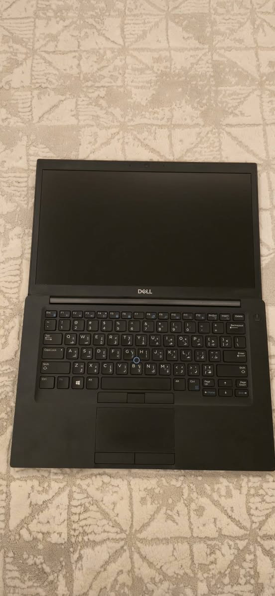 لابتوب DELL LATITUDE 7490
الجيل الثامن _ Core i7 
                                                           RAM 8GB DDR4
                                                           SSD256 GB
كارت شاشة داخلي 4GB
هيكل كاربون فايبر 
نظافة فوق 95% 
السعر ٢٥٠ الف 
هاتف : ***********

