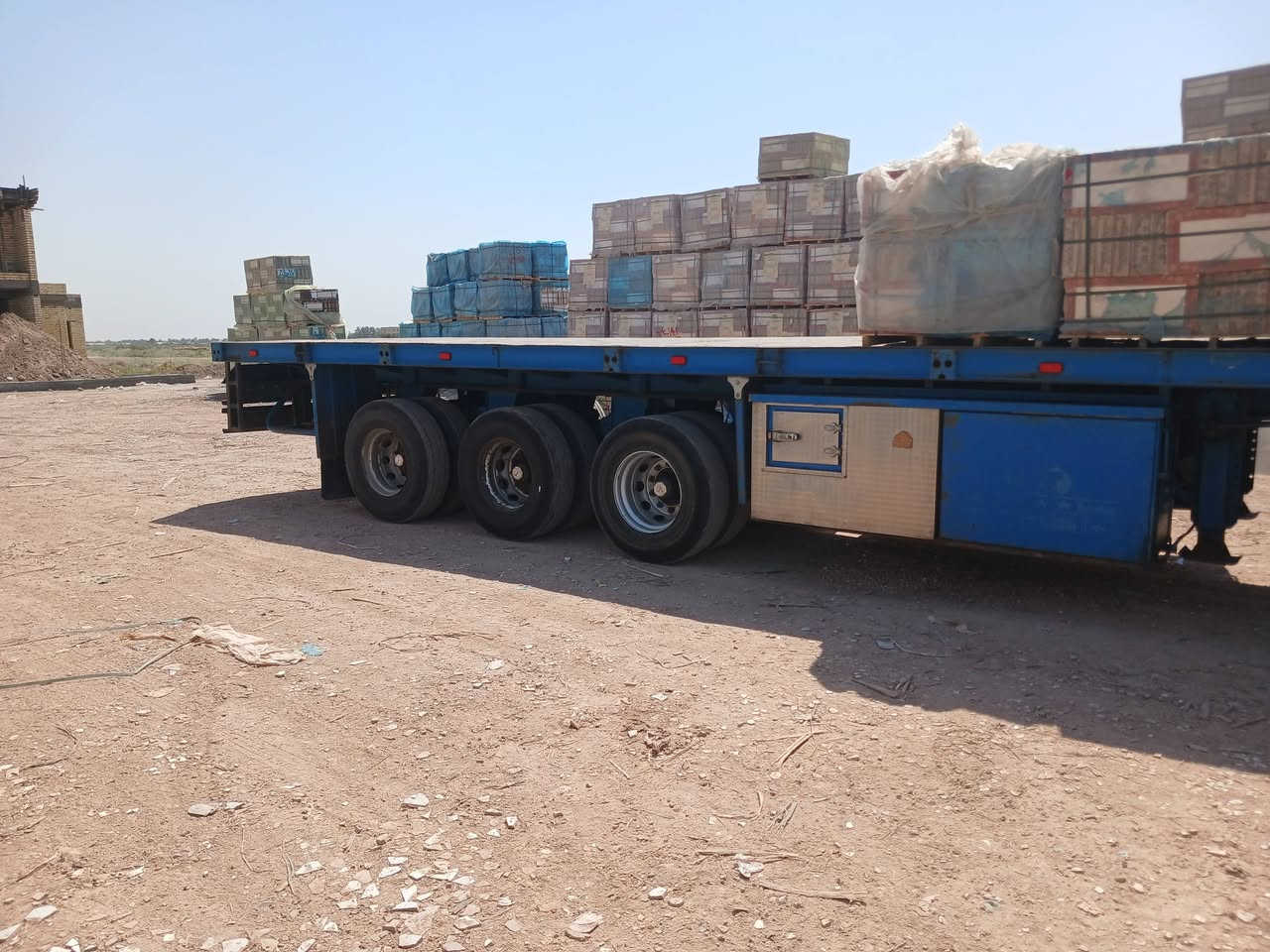 عربانه للببع حداديه السبطين شاصي ١٦ دنكير ١٣تايرات نص عمر هواءوكهربائه وبريك كله جديد طول ١٢ ونص مقفوله من الفطر مكان العربانه بابل المسيب***********
