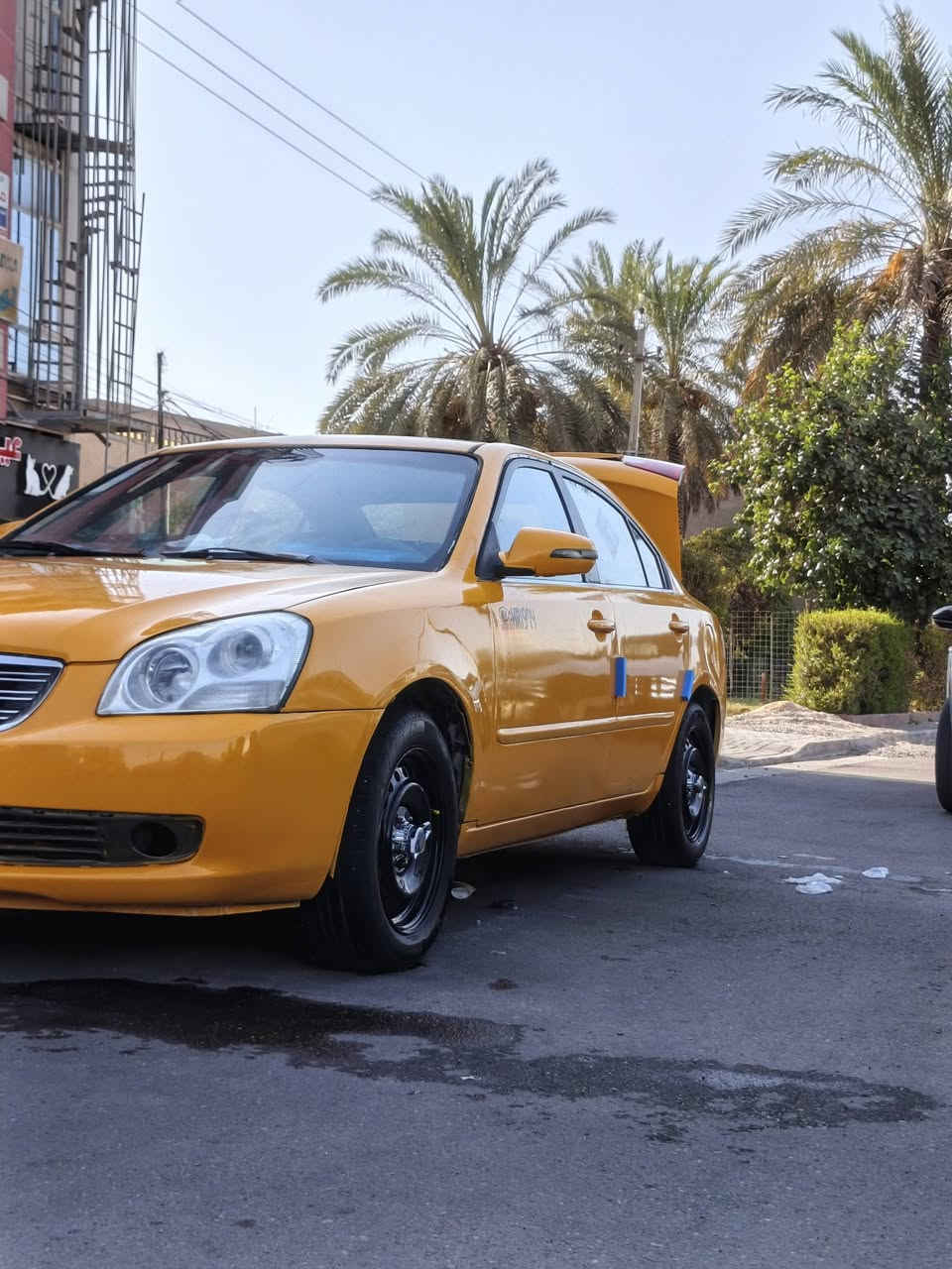 السلام عليكم كيا اوبتميا للبيع موديل 2009 باسمي تحويل بنفس اليوم سنويه 2031 تبريد ثلج منظومه جديده مكينه صارله ٢٧ يوم من شديته تواير حداديه صبغه توني مطلعه فرن مصفره هيئه وغرامات كامله من كلشي والكمال لله المكان بغداد ضرره جامله وبنيد السعر 78وبيه مجال ***********

