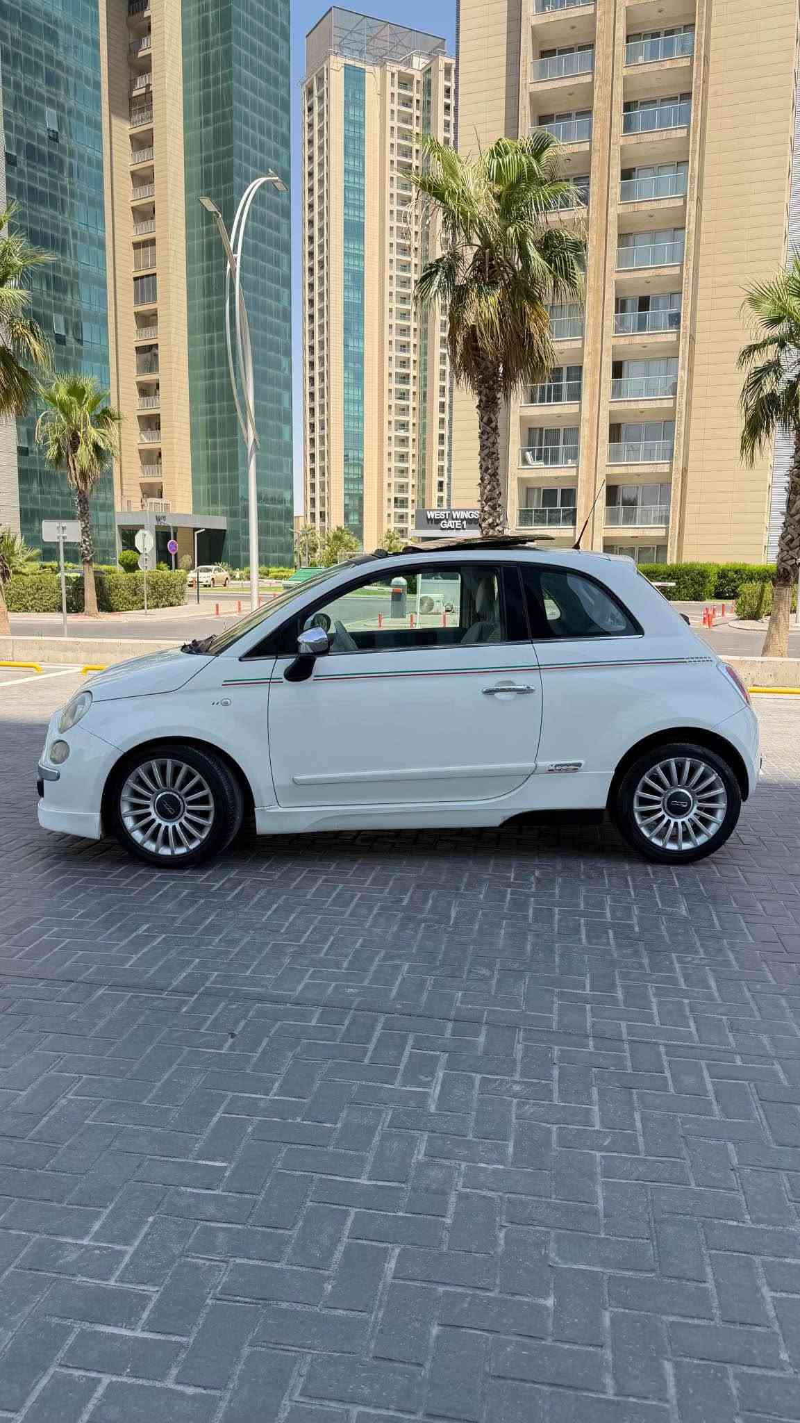 بؤ فروشتن
فيات c500
موديل 2009
فول فول مواصفات 
سيارة نويه هيج دةسكاري نيه
125هةزار روشتيه
بي بؤياغ هيج سبوغي نيه
تحويل و غرامةي بةشةرته
10وةرقة غرامةي لةسةره پاش معمةلة دةيدةمةوة
ياعني 48وةرةقةي سافي
شوين هةولير 
***********
*********** أربيل, العراق
