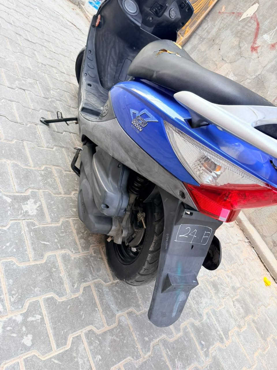 مكلف بل نشر.... في تو لبيع 650 وبيه مجال لولد مستعجل علا بيعته وين ميعجبك افحص دراجه جديده شوفت عينك مكان نجف كوفه  رقم *********** ئي ستفسار
