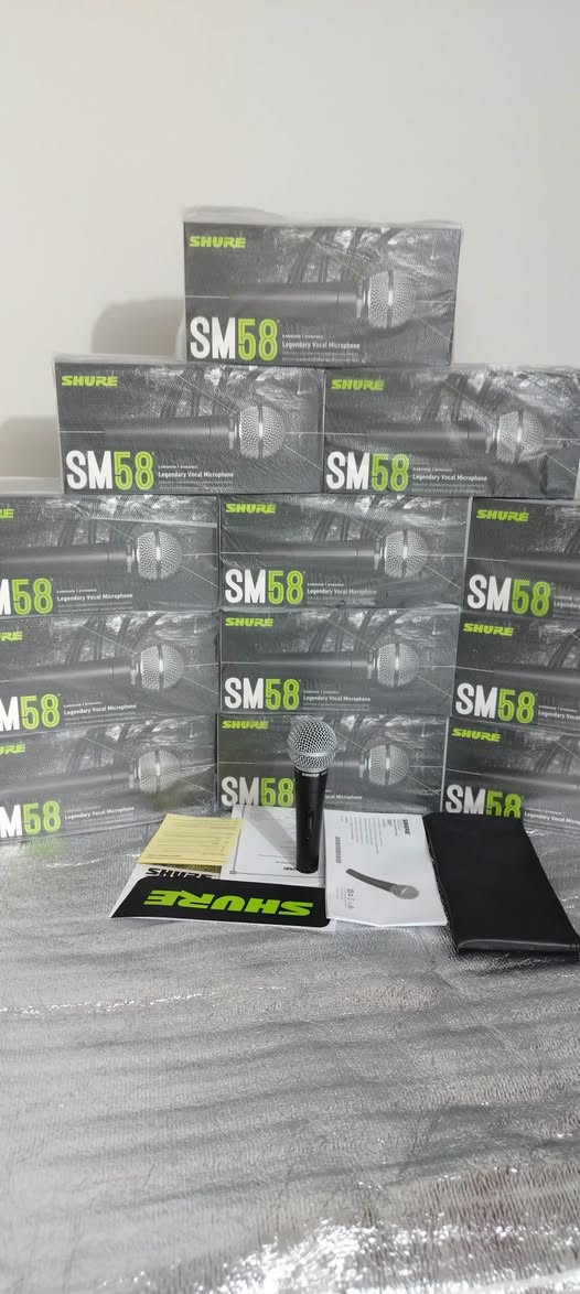 السلام عليكم ورحمة الله وبركاتة مايكات واير شور SM58 متوفر 10قطع فقط باله جديد بكارتونته وجيسه مامستعمل صوت ونقاوه ودفع كلش راقي بمعنى الكلمه اي أستفسار هذه رقمي *********** اخوكم وخادمكم ملا عصام الكربلائي

