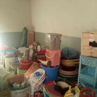 غراض محل للبيع شلعه وحده غراض كلها جديده السعر 1350 وبي مجال رقم الهات...