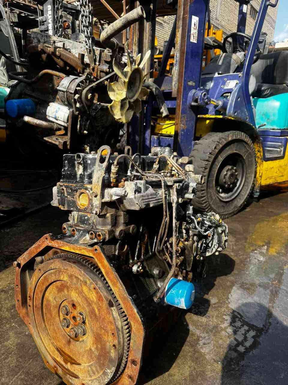 محرك ينمر 98
متوفر كافة المحركات للرافعات الشوكية
***********
