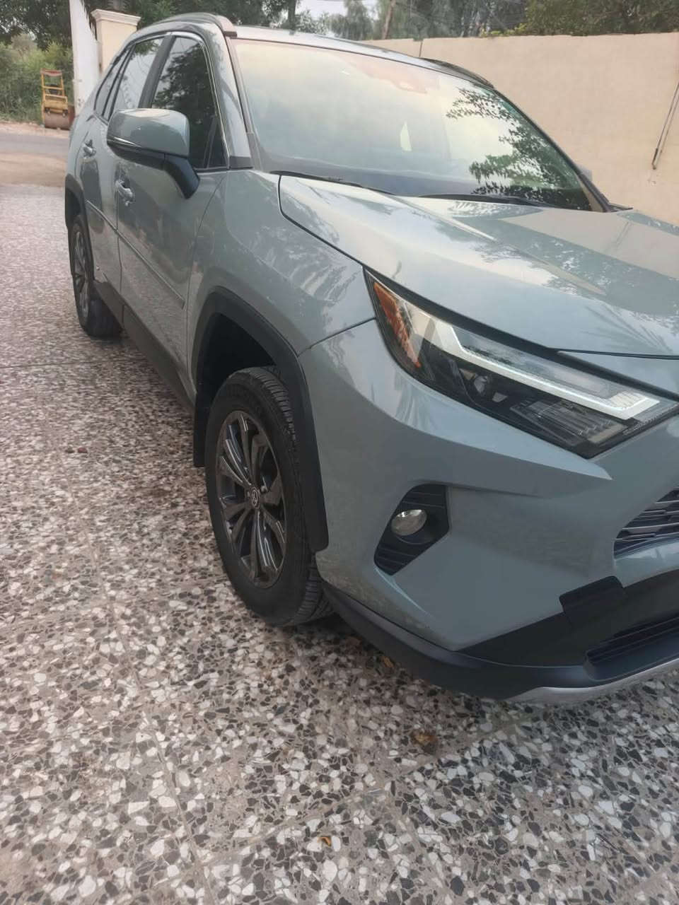 TOYOTA RAV4 XLE
( PREMIUM )
السلام عليكم 
راف 4 XLE PREMIUM 
موديل ٢٠٢٣
سياره مكفولة كفاله عامة
اللون سمنتي
فتحة سقف
كشنات جلد
جنطة كهرباء
خزن ميموري
ماشية ٣٥ ميل
السعر : 242 وبيهه مجال
المكان : ديالى بعقوبة
للأستفسار الاتصال ع : ***********

نص مكتوب في الصور:
- Shipping from: Indianapolis (IN) Seller: Insurance Company Sale Document: Cert of title-salvage (MN) Sales History 1 Similar archival offers You are watching archived offer. Auction ended on Tuesday, January 28, 2025. Tuesday, January 28, 2025 13 Photos Bidding Vehicle information