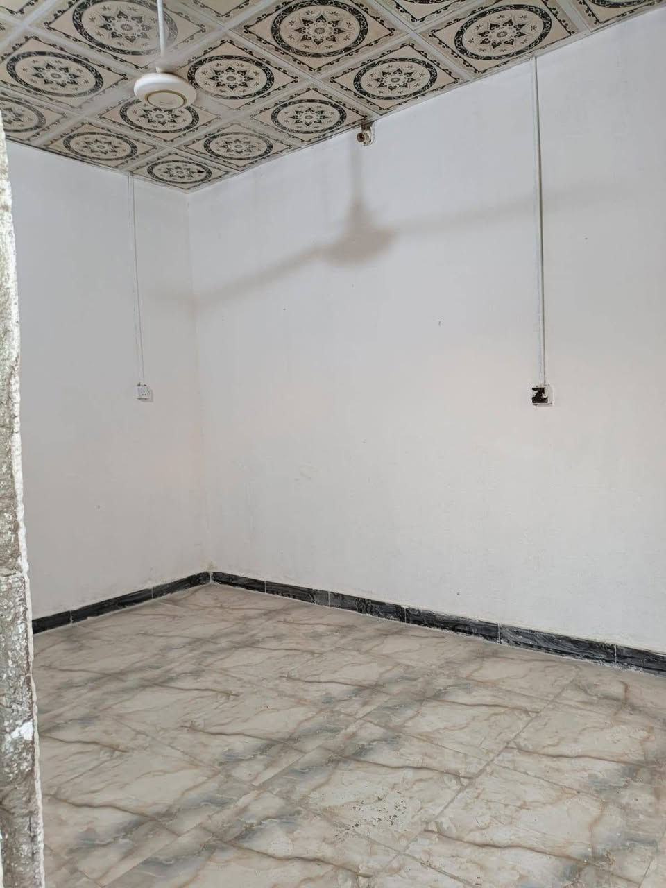 بيت للايجار عنوان ابو الخصيب حمدان قرب معمل البلوك الشيخ غرفتين وصاله ومطبخ وصحيات سعر الايجار400قفل ***********
