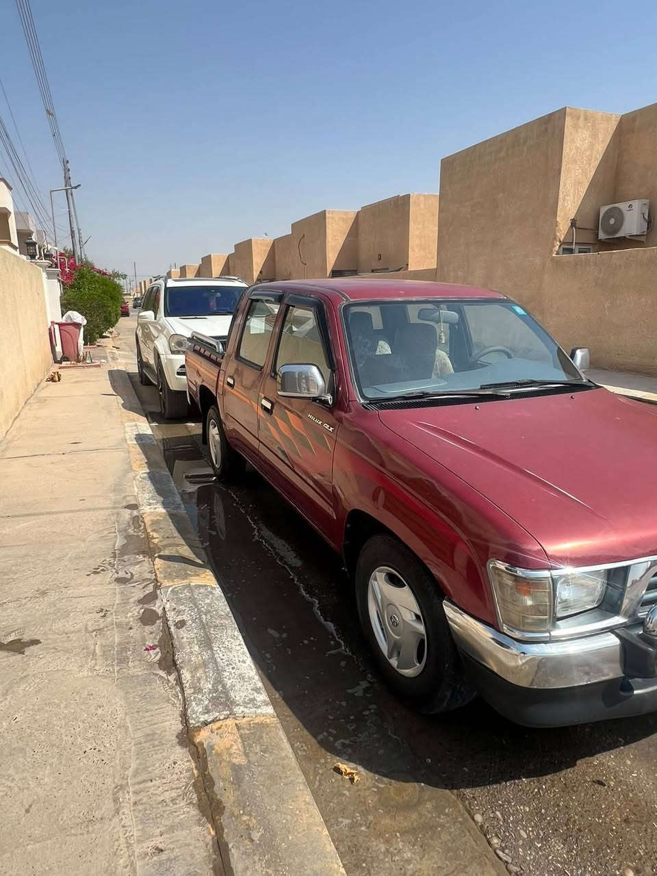 بكم تيوتا 1998
محرك كير بشرط 
صدر جديد 
كهربائيات كلها شغالة 
رقم  معاملة كاملة تستلم دولي 
سيارة بدون صبغ 
بدون خياس 
سعر 85 مكاني تكريت 
***********
