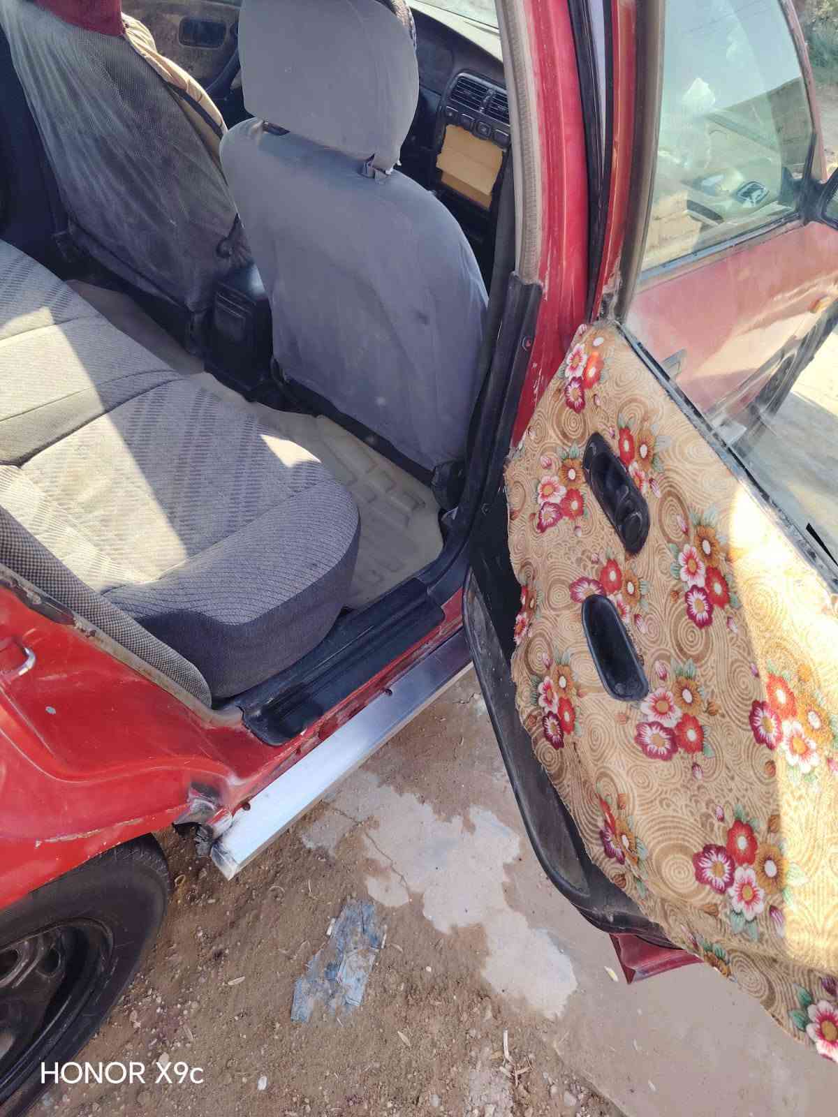 السلام عليكم ورحمه الله وبركاته للبيع سياره نوع نيسان بريمر موديل 1991كهربايات تايرات صدر كلها  شرط كير محرك 16شرط ارقم فحص صلاح الدين شرط التحويل السياره بلاديه بدون صبغ أو ضربه بدون خياس السعر 18اتصل وياك الله سياره مال بيت نقص باور طاك بوري بيه  خوان إللي مو شراي لا يتعبني العنوان تكريت حي الشهامه ***********

نص مكتوب في الصور:
- HONOR X9c