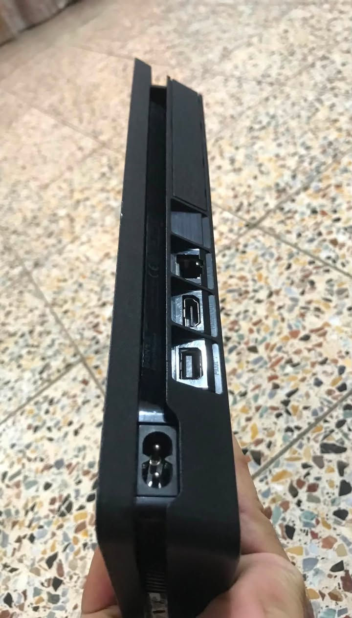 Ps4 slim
نظافته ١٠٠٪؜ مامفتوح أبدا 
لوك ستيكر كله شغال cd
مهكر نظام١٢.٥٠  ذ ٥٠٠كيكا 
تهكير متصفح مستقر ١٠٠٪؜ 
اثنين جوستك أصلي وتجاري 
ملحقاته واير اج دي  وكهرباء وشحن جوستك 
ألعابه: 
راكنورك
بيس٢١
سبايدر مان
رزنت ايفل٤
جيتي اي
بيس٢٠٠٧
الحرب العالمية الثانية

مكاني بغداد
***********
السعر ٢٨٠ مجال جدا بسيط
