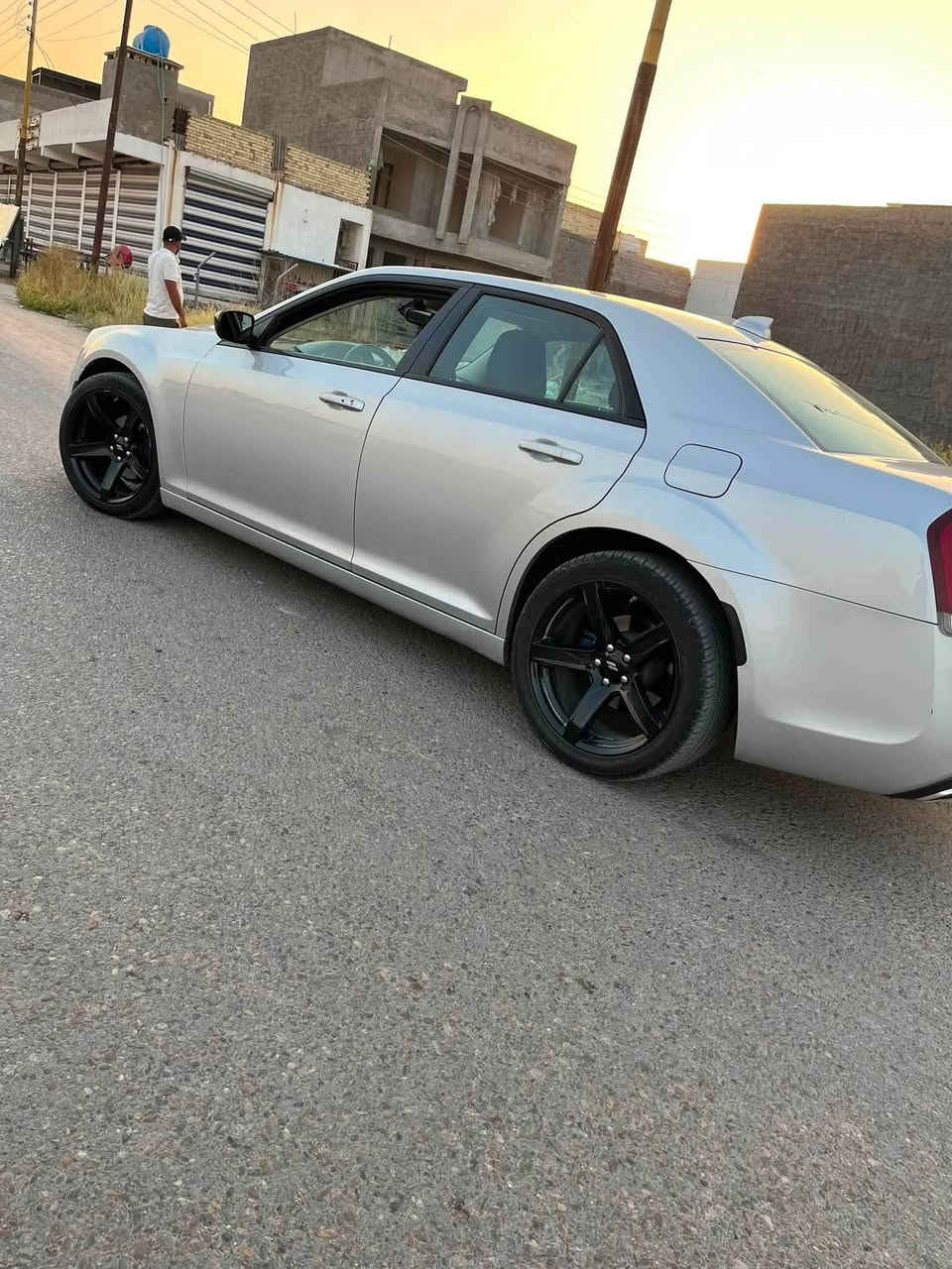 سلام عليكم 
اوباما كلايسر C300 للبيع
موديل 23  حادثها جاملغ وبنيد بدون دواخل رقم شمالي 
سيارة نصبتها تخبل بلواقع احلى من الصور
محرك 3600 بنيد محدث 
السيارة معروضة ب(238$) 
عنوان السيارة بغداد الدورة البوعيثة 
للاستفسار 
*********** محمد
