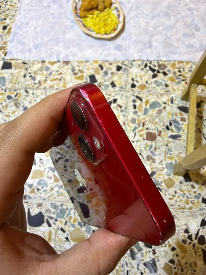 آيفون ١٣ • بطارية ٧٠ • فلات شحن