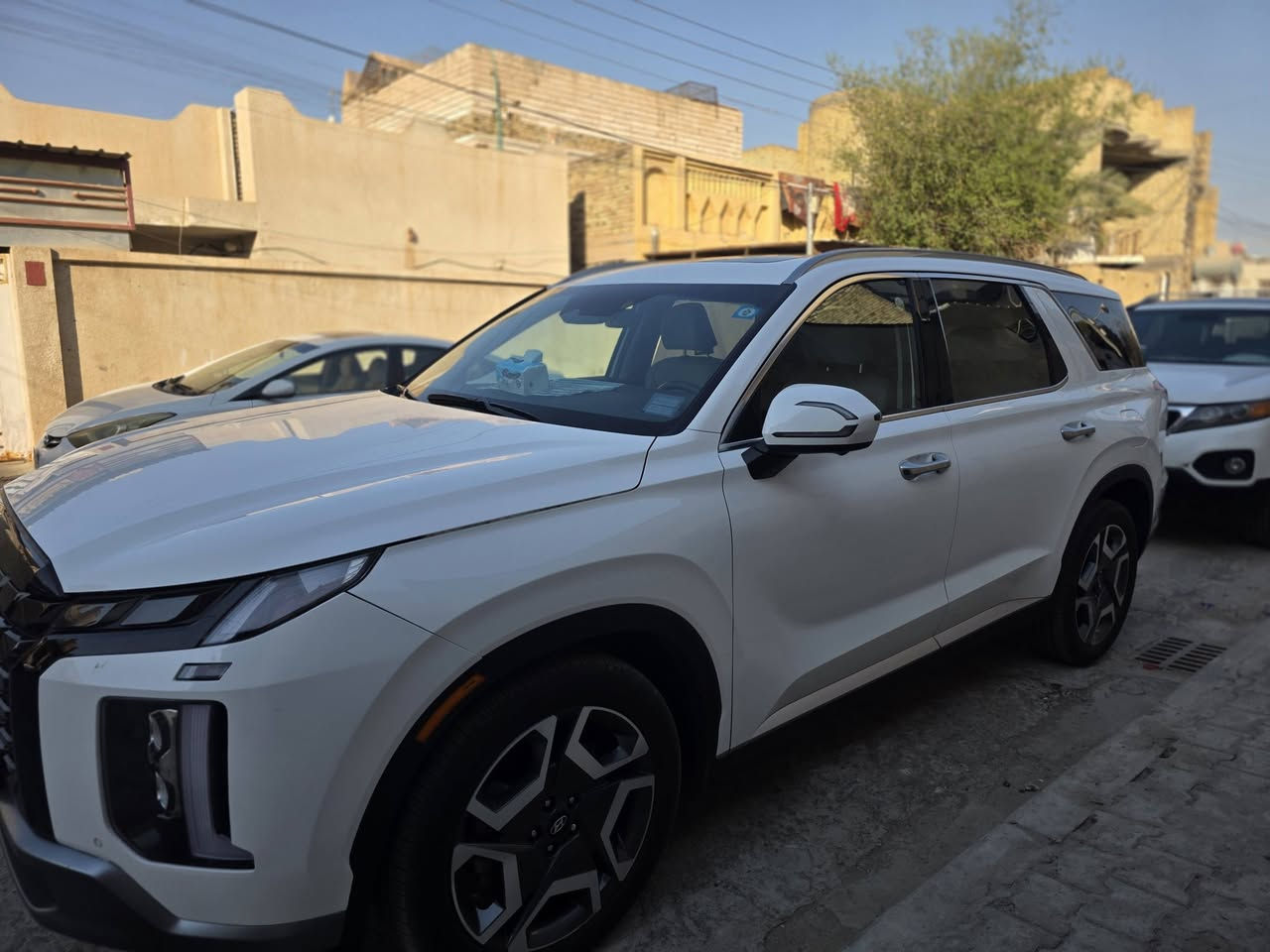 هونداي بالسيد 2025 🚘
2025 Hyundai Palisade, Sel Premium

🚘 مرقم ميسان شهداء 🚘  مواصفات 1/1

📃 اليكم التفاصيل الآتية 👇🏻

🚘 وارد امريكي حادث جاملغ فقط 

🚘 اخت الزيرو ماشيه 4الاف

🚘 موديل 2025

⚙ حجم المحرك  3.8

🔑 مفتاح التشغيل بصمة 

🔑 تشغيل عن بعد 

🪟  فتحة سقف

🚗 فتح الصندوق كهرباء 

🚗 دفع رباعي AWD

‼ اريل نفكيتر 

📍حساسات أمامية 

📍حساسات خلفية 

💡لايت زينون + LED  

🔦 بك لايت LED 

🚘 دخول بصمة ذكي 

🛞 حساسات ضغط الاطارات 

✨ اشارة في المرايا الجانبية 

🚗 كير بيانو

🚗 هاند بريك كهرباء 

🚗 ا ABS 

🖥 دشبول شاشة ديجيتال 

🖥 شاشة Apple Car play 

📷 كاميرا دوارة 

📷 4 كاميرات 360°

💡الانارة الداخلية LED 

⭕ مقود جلد حياكة  

⭕ شفتات مقود 

🛣 مثبت السرعة Cruise 

🎶 المودات والاوامر الصوتية 

🔋شاحن هاتف Wireless 

⚡مخرج منفذ الطاقة 

🔍فحص نظام السيارة 

💺المقاعد جلد 

💺حركة المقاعد  كهرباء 

💺تدفئة وتبريد المقاعد الأمامية  

💺تدفئة وتبريد المقاعد الخلفيه

💺الذاكرة ميموري بمقعد السائق 

❄ تبريد شاشة لمس مناخين منفصلين 

❄ 3 قطع تبريد 

🚘 أوضاع القيادة Drive Mode 

🚘 أوتو هولد Auto Hold 

⛷ نظام مانع الانزلاق 

⛰ نظام نزول المنحدرات 

🥤حاملات الأكواب 

🪟 بردات أبواب خلفية 

لاستفسارتكم يرجى الاتصال على الأرقام :

***********

السعر{300} ورقه @إشارة
