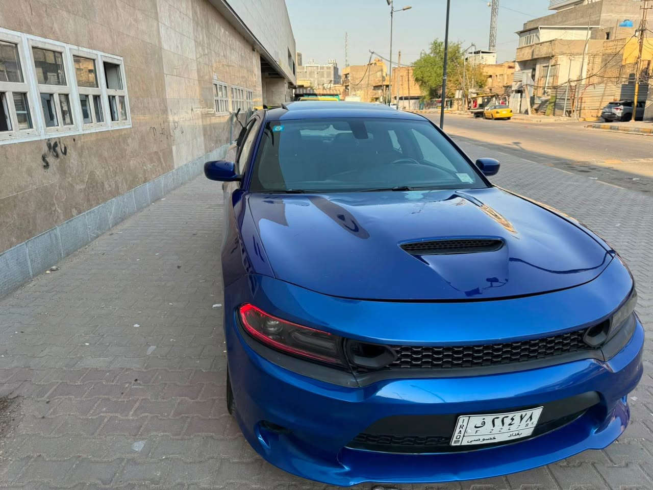 السلام عليكم مكلف ب النشر 
جارجر 2019 
وارد امريكي حادثها موضح ب الصور 3 قطع خلفيه 
ماشيه 62 فق 
ايرباك برده فقط 
فتحه سقف سلايت 
رقم بغداد ب اسمي 
بصمه 
شاشه 
كامره 
كراسي حظن 
ويل كب 20 
كت كامل srt 
السياره جاهزه 
استعمال شخصي علما السياره صارلها عندي 4 سنوات 
للاستفسار ‭***********‬
بغداد العطيفيه او رحمانيه الجعيفر بغداد, العراق
