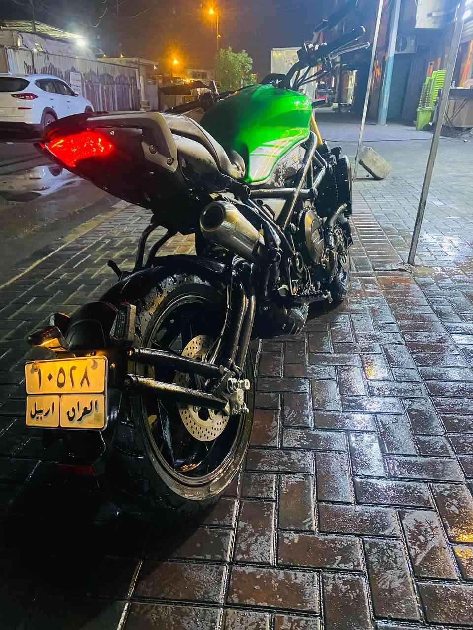 بنلي 752s لوحه وسنويه اربيل ترهم مراوس بنلي 302/Aps
ماشيه 4500كم بعدهي جديده 
عليها فجوج برمبو امامي وخلفي مـن الشركة
(Aps) الدراجه امامي وخلفي 
دبل امامي مقلوب رياضي مـن ماركة ممتازه 
ع وضع الشركة اي نقص مابيها 
راديتر مي انسه حماوه باصيف 2 بنكات بيها
حجم المحرك 754 cc 
2 بساتم
76 حصان معدل الدراجه فوك 220+ 

وزنها 220 يعني رزانه بمعنى الكلمه 
سعرها 8 ملاين بيها مجال قليل 
عنواني بغداد الشعب /***********
