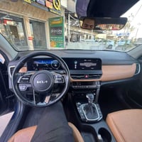 KIA SELTOS 2024  السيارة فول موصفات  السياره مكفوله من الصبغ والتبديل ...