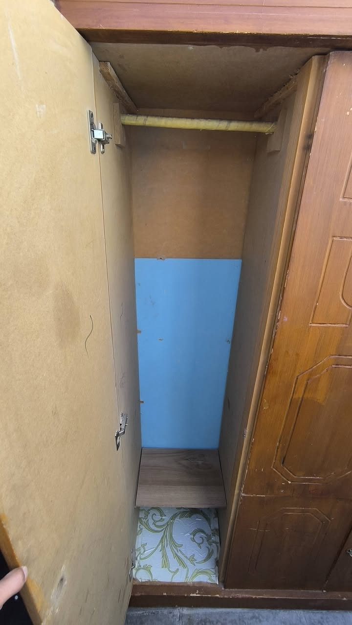 للبيع بوفية مترين ونص بيه خسف من النص عوزة ترتيب والكنتور الطول مالته متريين اله 20 سانتيم والعرض متر وعشرين سانتيم ناصرية مركز***********
