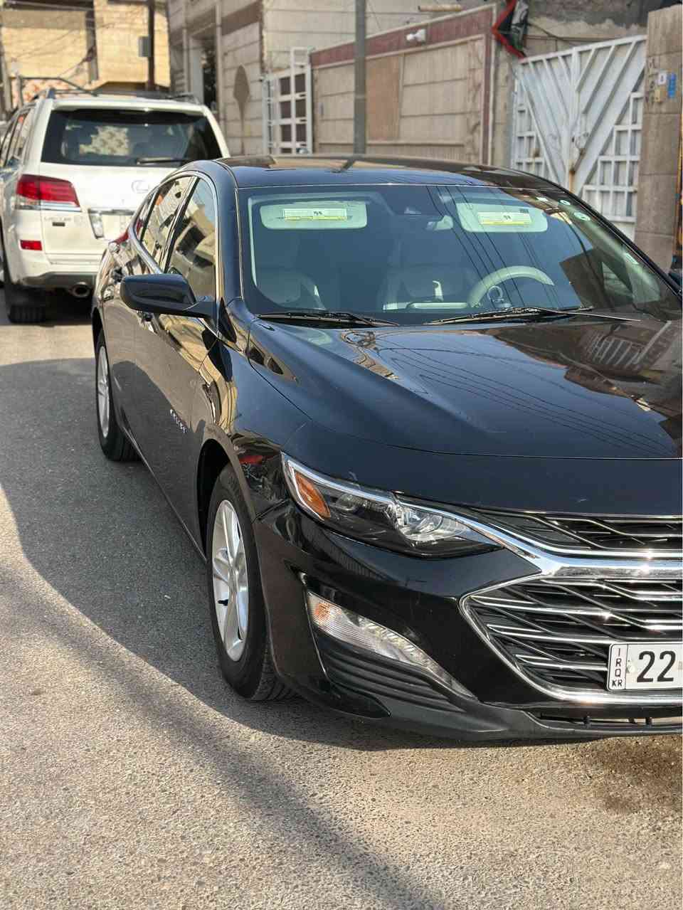 شيفروليه ماليبو موديل 2023 LT فول مواصفات عدا الفتحة السيارة كير محرك حداديه طخم تاير كله جديد رقم اربيل باسم شركة تريد تحويل تريد وكالة بصمة تشغيل عن بعد التبريد خير من الله حادثه من امريكا الجاملة جهت السايق مثل ما موضح بالصورة بدون ايرباك بدون دواخل ابد وهنا بالعراق صاير بيه حادث الباب خلف السكن مطخوخ معدل ومصبوغ والجاملغ نفس الجه مسحوب كارت السيارة بدون اير باك نهائياً سعره ب 125 مكاني البصرة 
للاستفسار اكثر *********** البصرة, العراق
