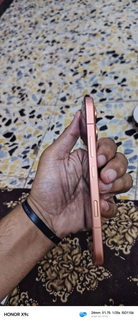 هونر ٦٠٠ • ٢٥٦ • قفل