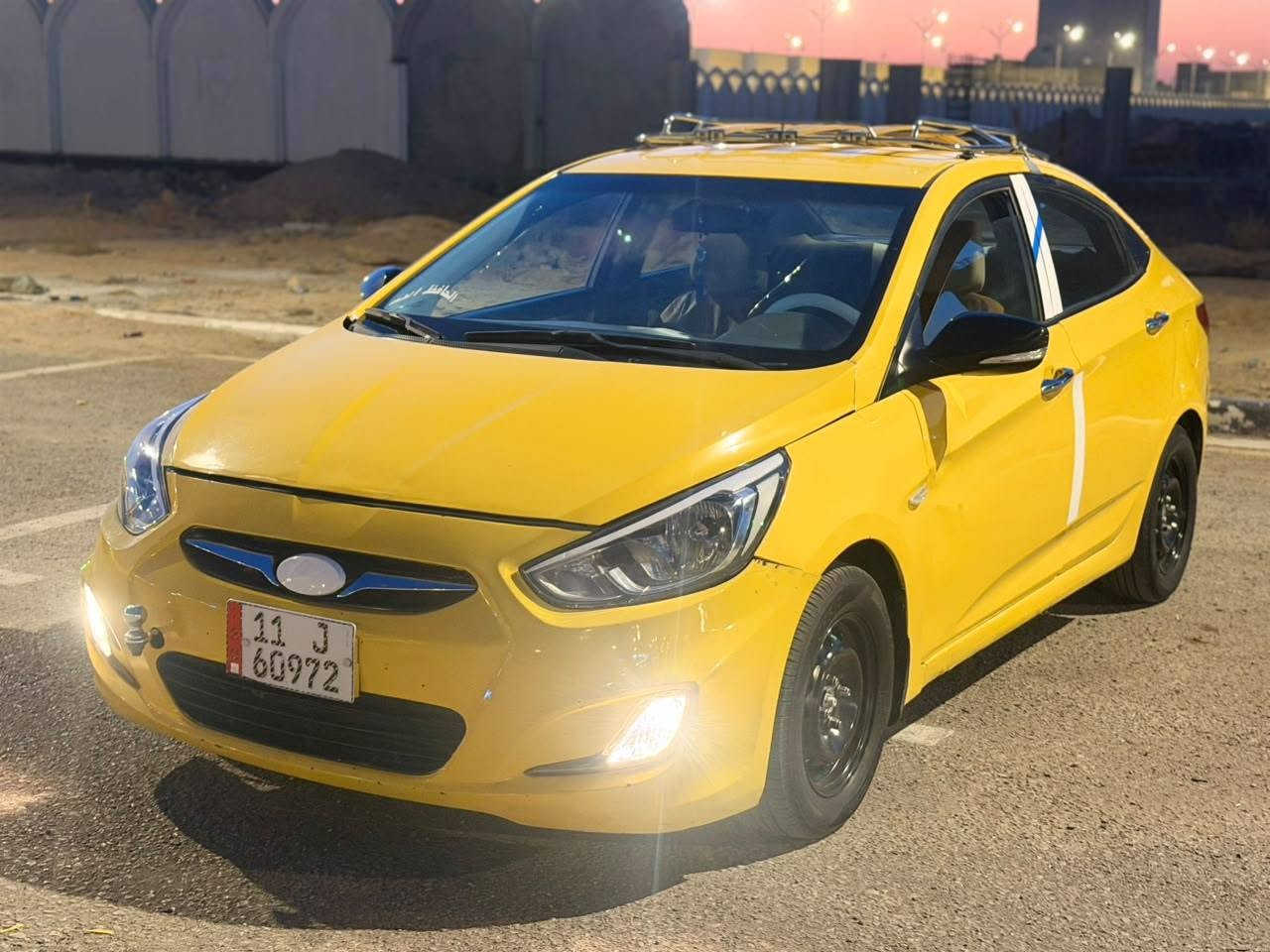 السلام عليكم هونداي اكسنت 2013 خليجي كير مكينه حداديه خير من الله محرك 1600 دوش ناعمه تخم تاير جديد  شاشه كامره اشاير بل مري تبريد ثلج ❄️رقم بغداد جديد حادث فقط قبق الصندوك السعر 63 وبيه مجال عنوان كربلاء 
للتواصل ***********
