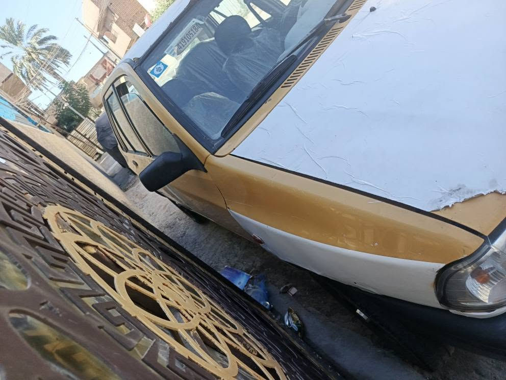 سايبة موديل ١٢
محرك كير تمام 
سنوية جديدة 
رقم جديد 
بسمي السيارة 
*********** بغداد, العراق
