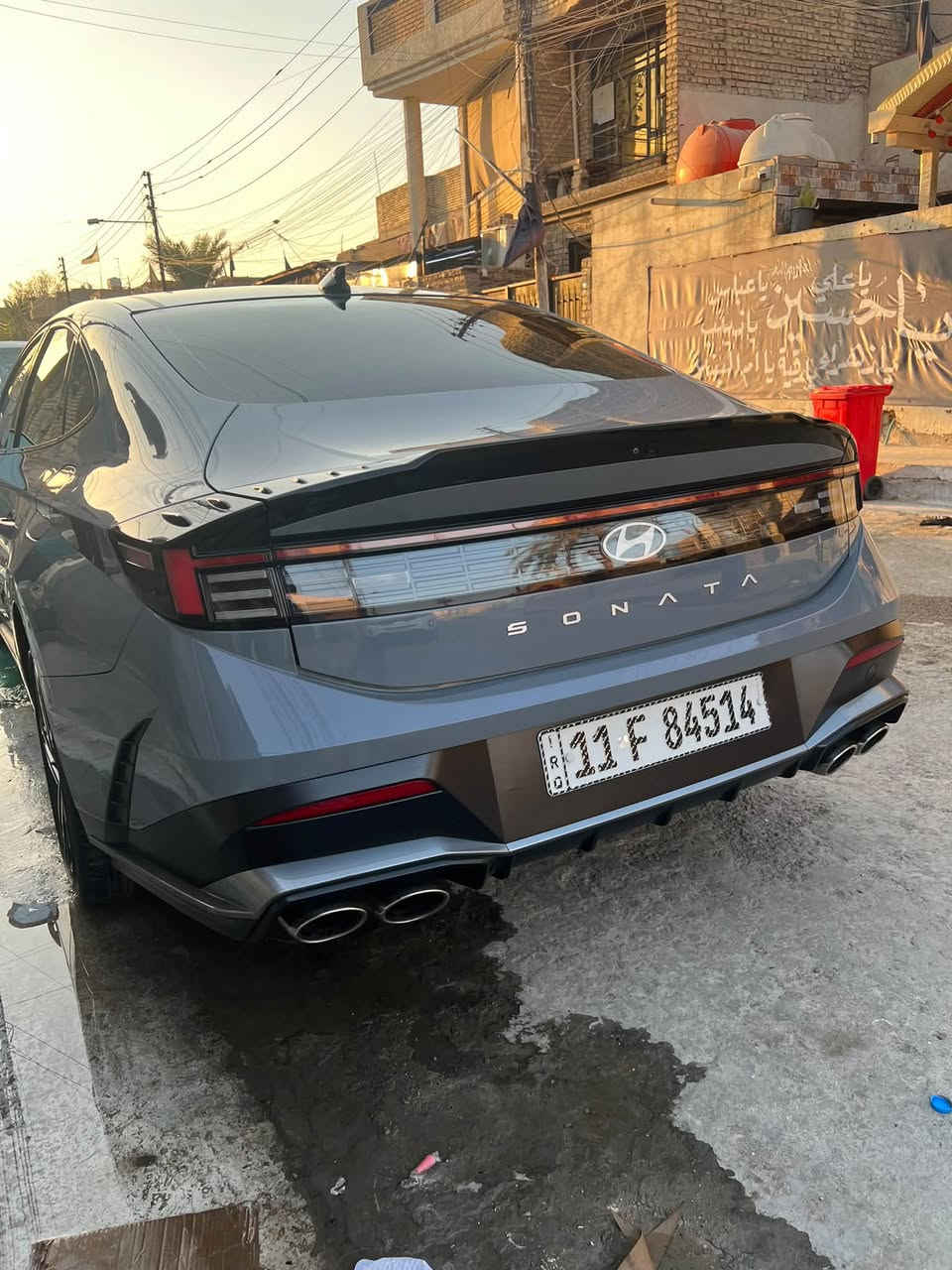 سوناتا 2024 Nline 
المحرك 2500 تيربو 
• بصمه 
• ⁠تشغيل عن بعد
• ⁠بانوراما 
• ⁠كشنات حضن مختوم بعلامه N
• ⁠تدفئة بـالكشنات
• ⁠تحكم كهربائي كشن السائق  
• ⁠أناره داخليه 64 لون بلادي 
• 4 انظمة قياده ⁠(Comfort/Sport+ /SportECO)
• ⁠لون الدشبول مع تغيير المود 
• ⁠سايد برك كهربائي + تراكشن كونترول 
• ⁠منظومة صوت من شركه BOOS 
• ⁠دمام خلفي بلاد تكدر تتحكم بي 
• ⁠نظام تعليق رياضي 
• ⁠فول تحكم ستيرن شفتات 
• ⁠تحديد مسار ونضام الخروج من المسار 
• ⁠كروز سرعه 
• ⁠رادار امامي  
• ⁠حساسات اماميه وجانبيه
• ⁠منظومة زينون 
• ⁠السياره رياضيه و بيها تسارع كلش قوي
• وارد أمريكي وصور الحادث مرفقة بالمنشور
• ⁠حادثه جاملغ امامي صفحة الراكب مبدل اصلي نفس لون كوري والبنيد حافه مالته بارد اثر النقل صار  و بالعراق  الباب الصدر بي من جوه بارد اثر ضربه دراجه وشوي من فوك  اما الباقي كفاله عامه من لغود شواصي ايرباك 
• ⁠السعر 205 قفل شراي خابر ودلل 
• ⁠***********

