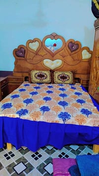 غرفه اخشاب • نضيفه • ٦ بيبان